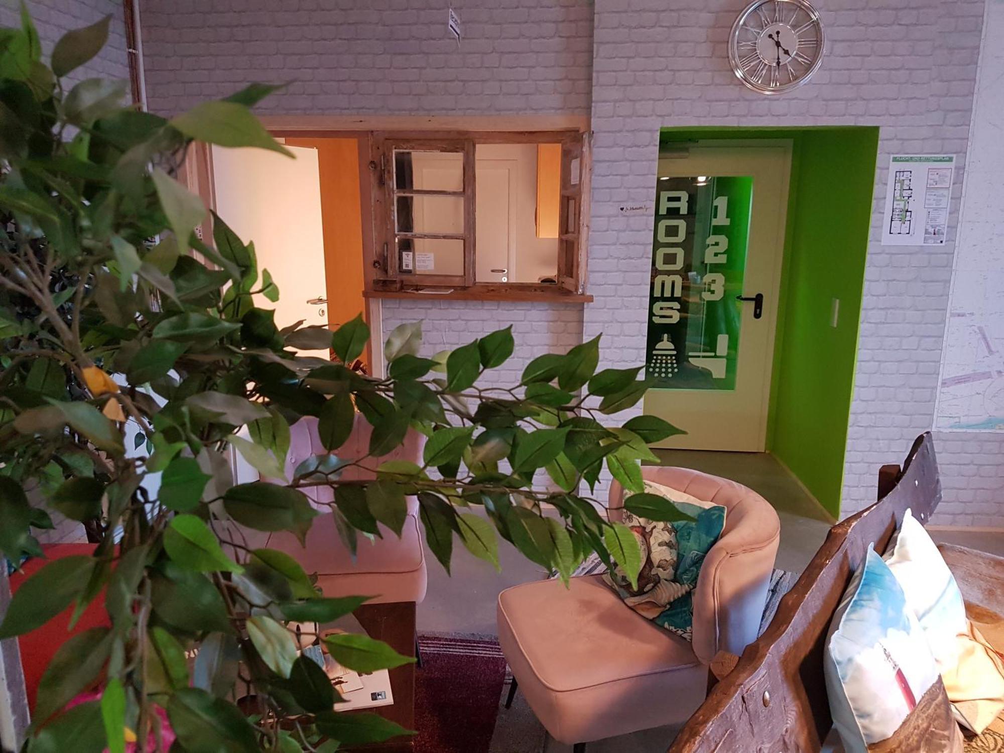 Sleeptide Hostel Husum  Exterior photo